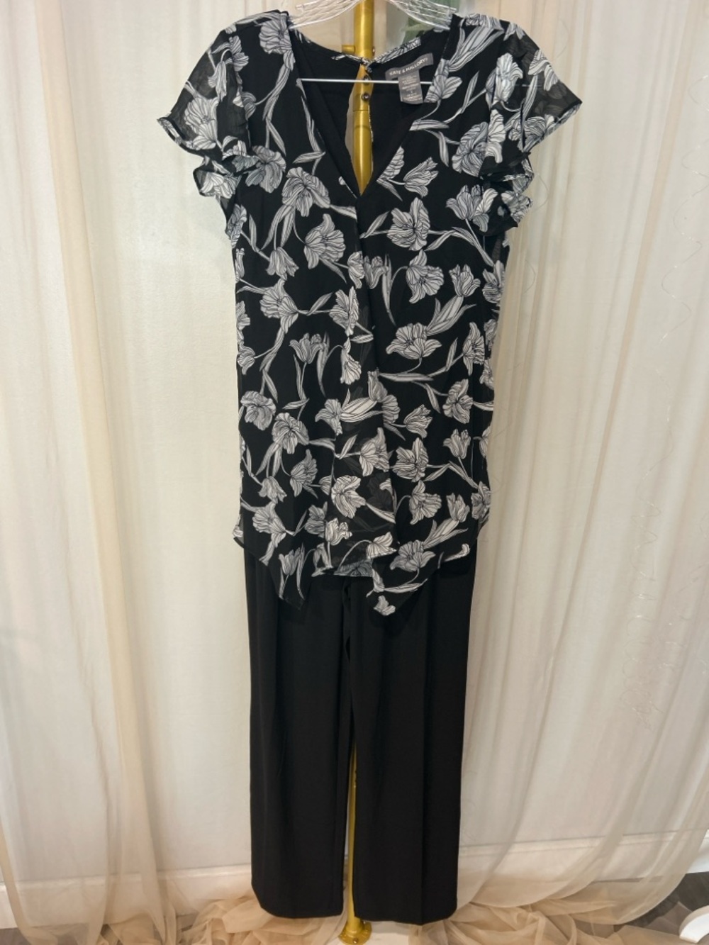 Kate & Mallory Black Floral Jumpsuit Wide Leg Ruffle Sleeve